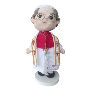 ✨ Handmade Amigurumi – Pope Leo XIV, First Peruvian-American Pope ✨ 27 cm.